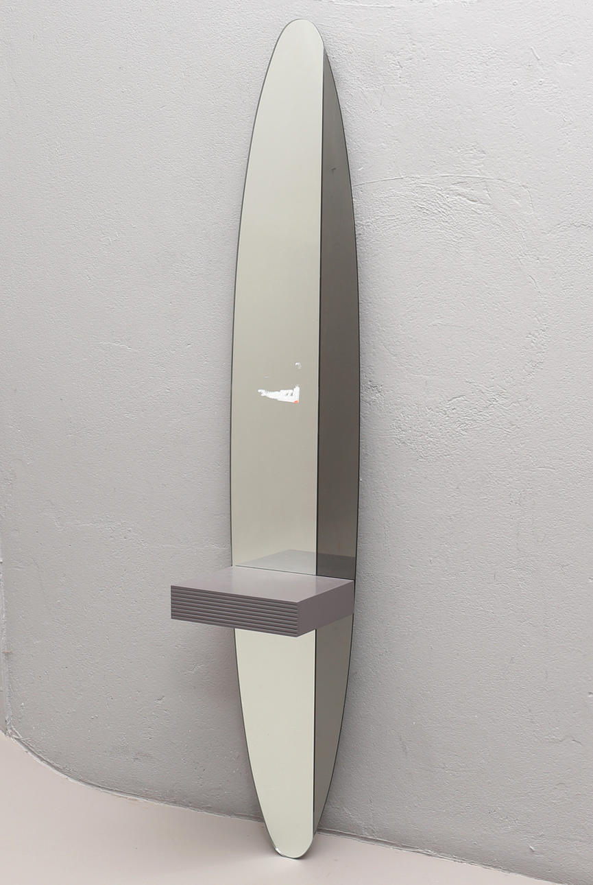 ARTURO ESCUDERO. Espejo con cajón, "Cloe".