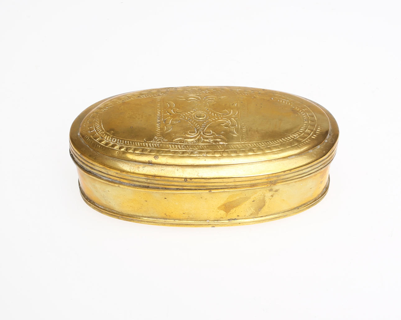 MÄSSINGSDOSA, 1700-tal.