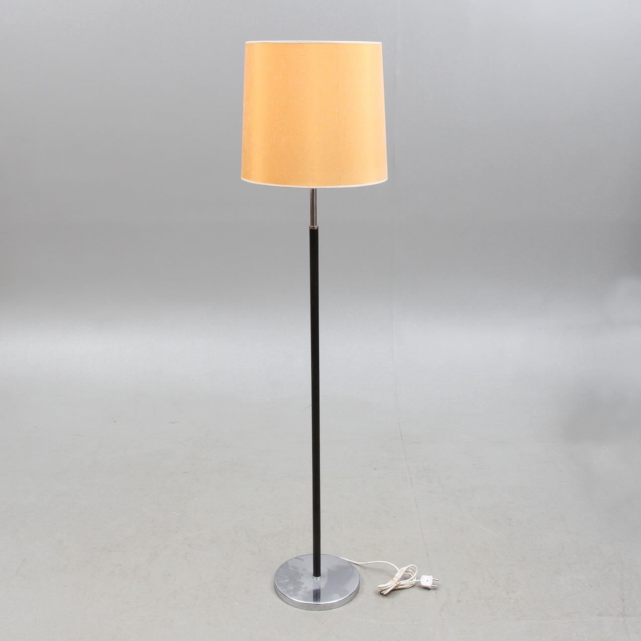 GOLVLAMPA, 1960-tal.