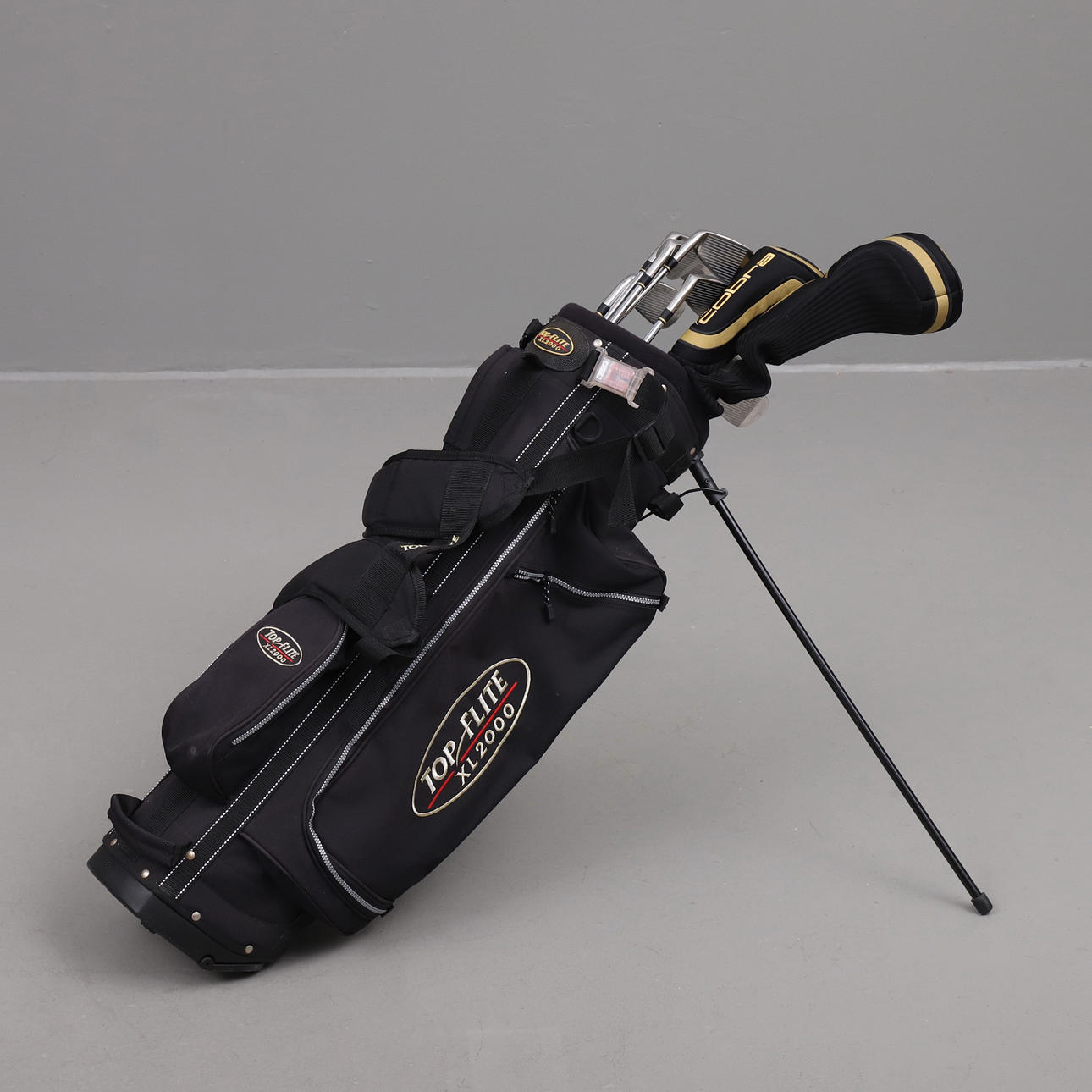 GOLFSET Top Flite und King Cobra.