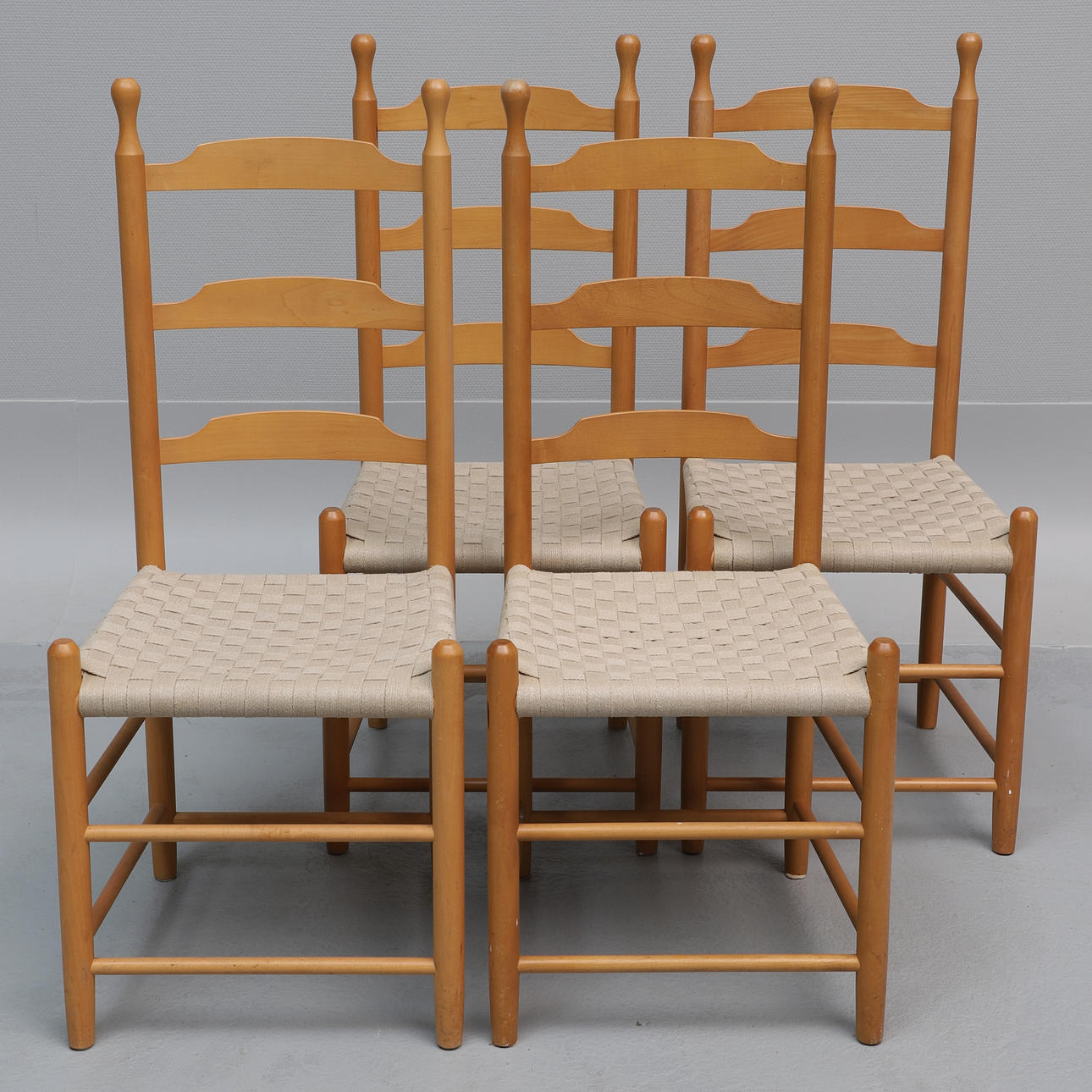 STEGSTOLAR, 4 st, sadelgjord, Shaker-modell.