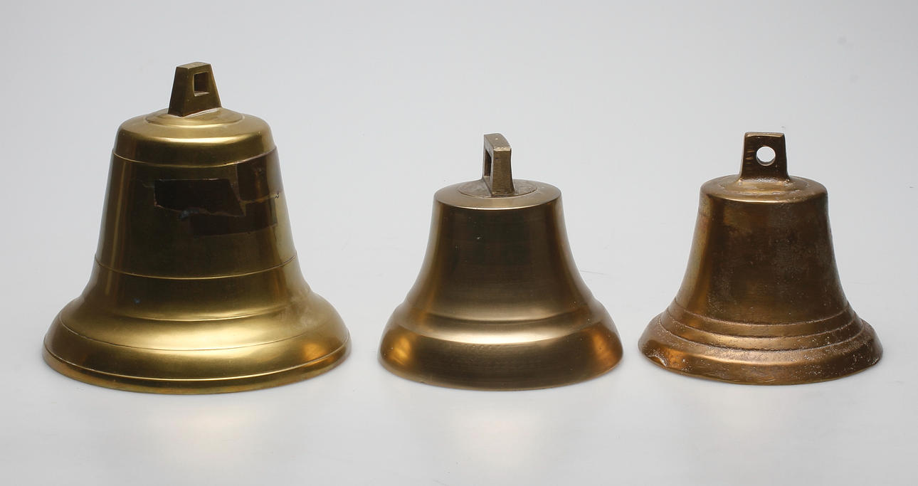 KLOCKOR, 3 malm, 1900-tal.