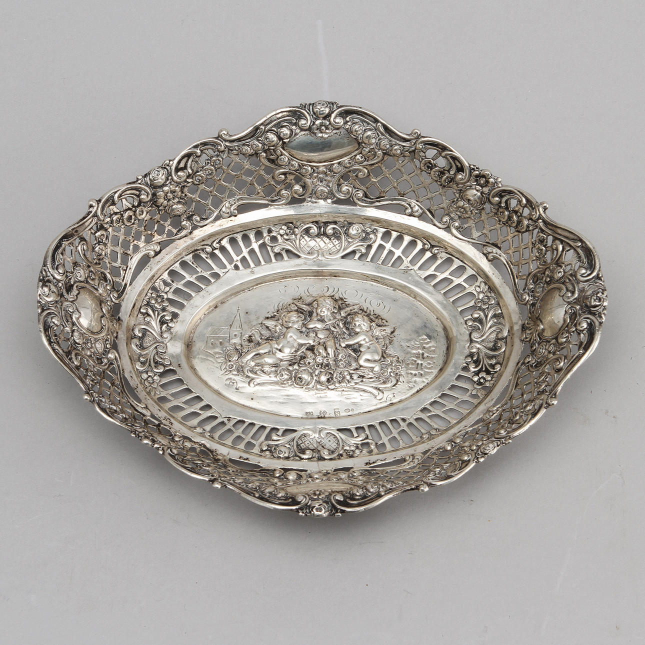 SKÅL, silver, Rokokostil, Tyskland, 1900-talets första hälft, ca 200 gram.