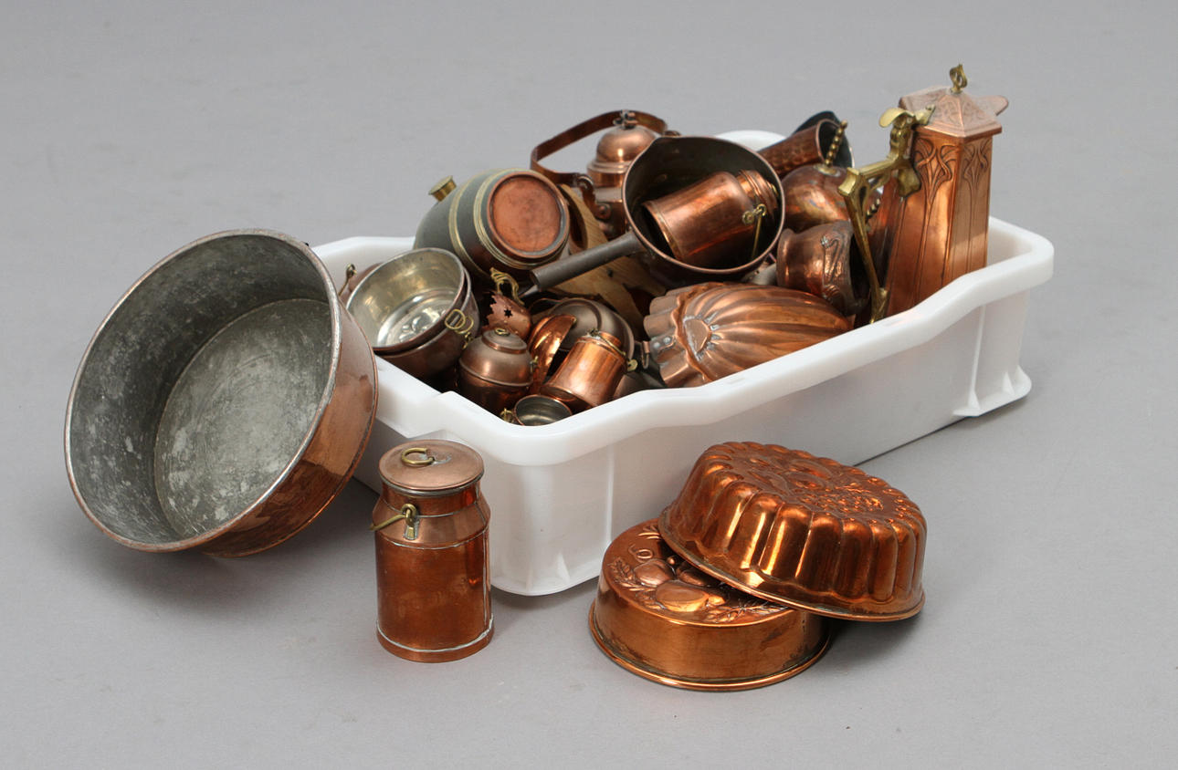 PARTI KOPPAR, 46 delar.