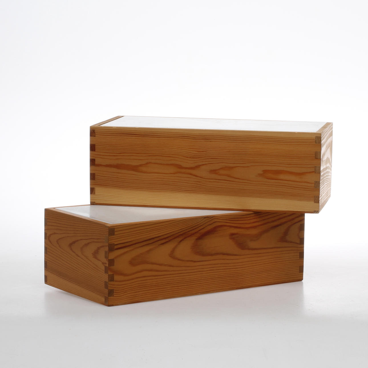 SÄNGLAMPOR, ett par, "Nordlux", 1900-talets andra hälft.