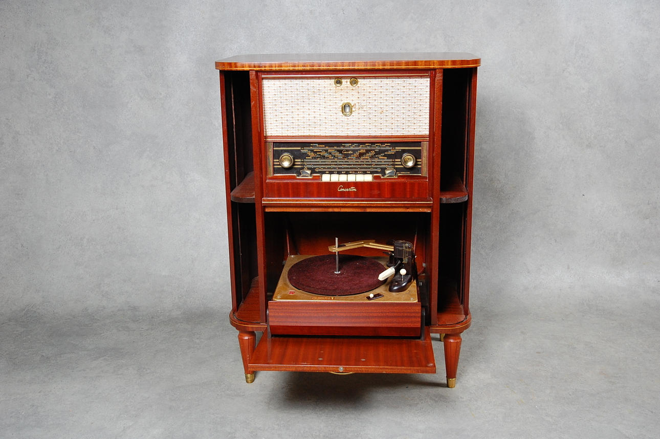 RADIOMÖBEL, 1950-tal.