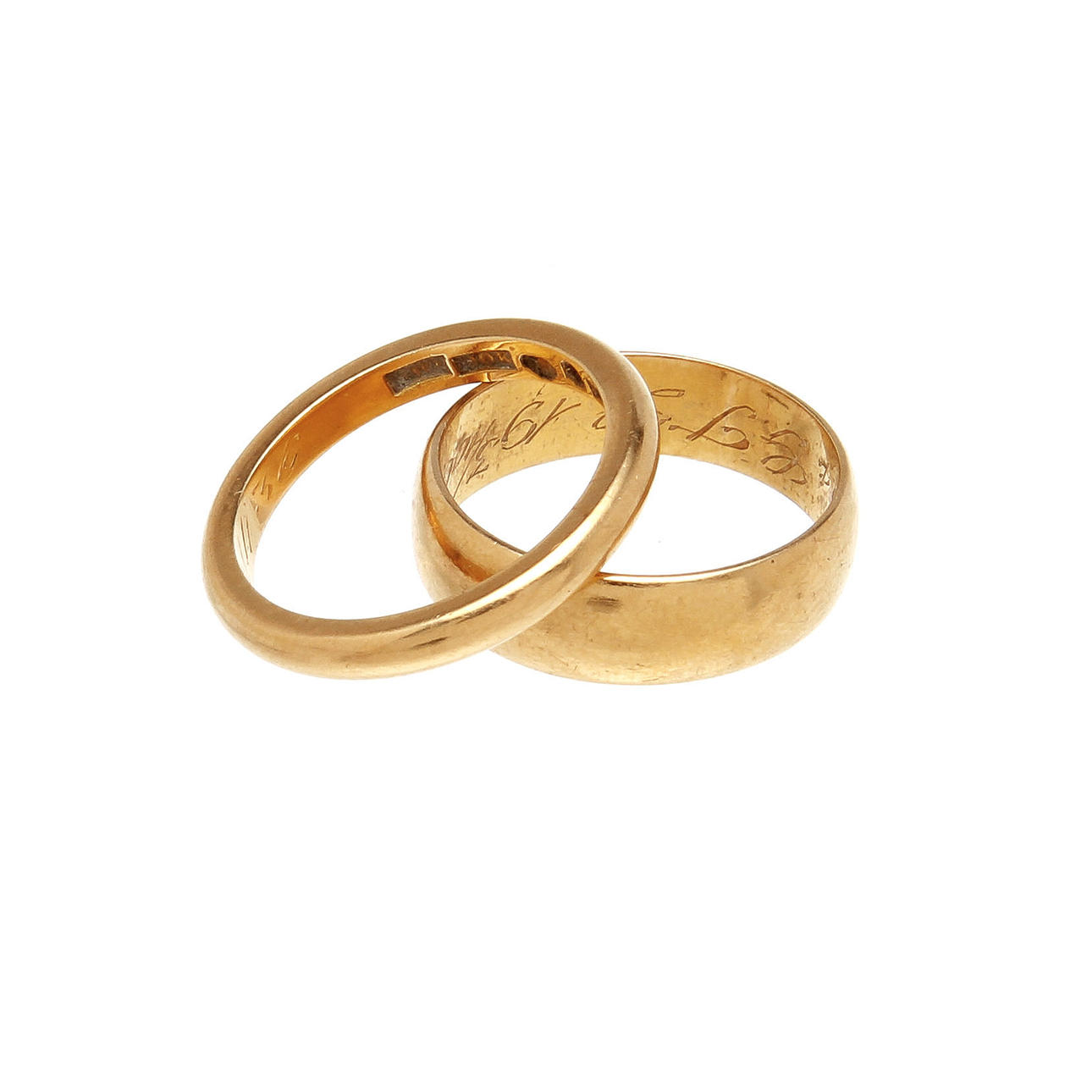 RINGAR, 2 st 20k guld, ca 11,1 gram.