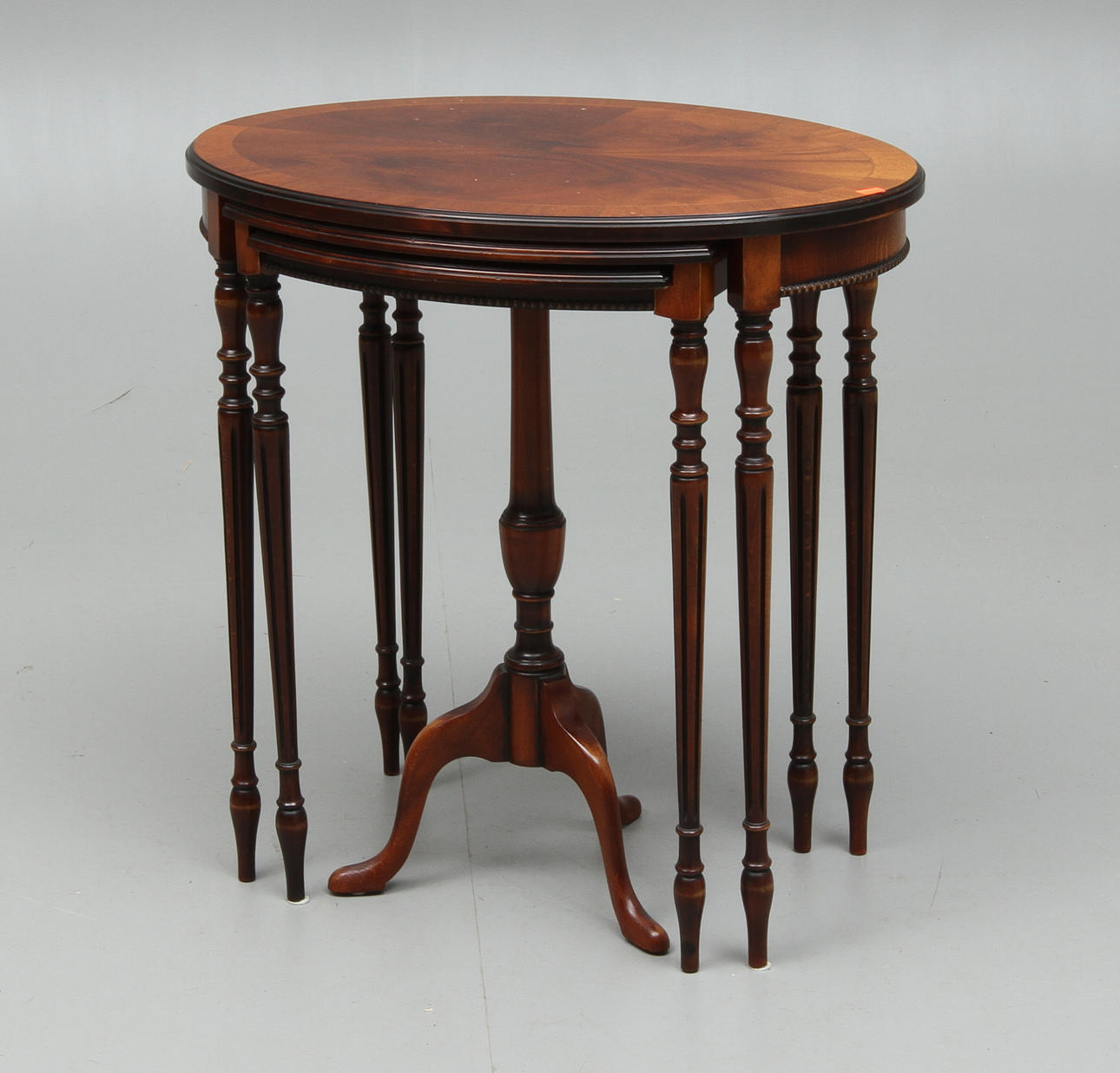 SATSBORD, 3 delar, Gustaviansk stil, 1900-talets slut.