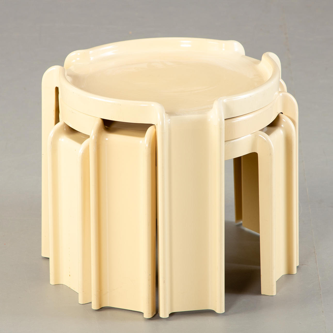 GIOTTO STOPPINO. Cartel. 3 nesting tables.