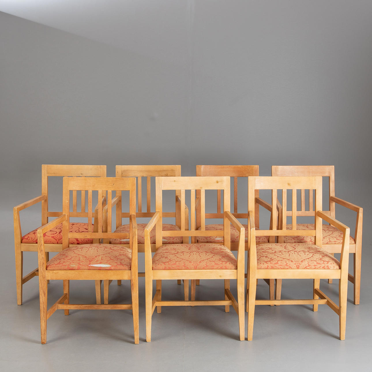 Marktex, Sieben Stühle, Pinienholz (7).