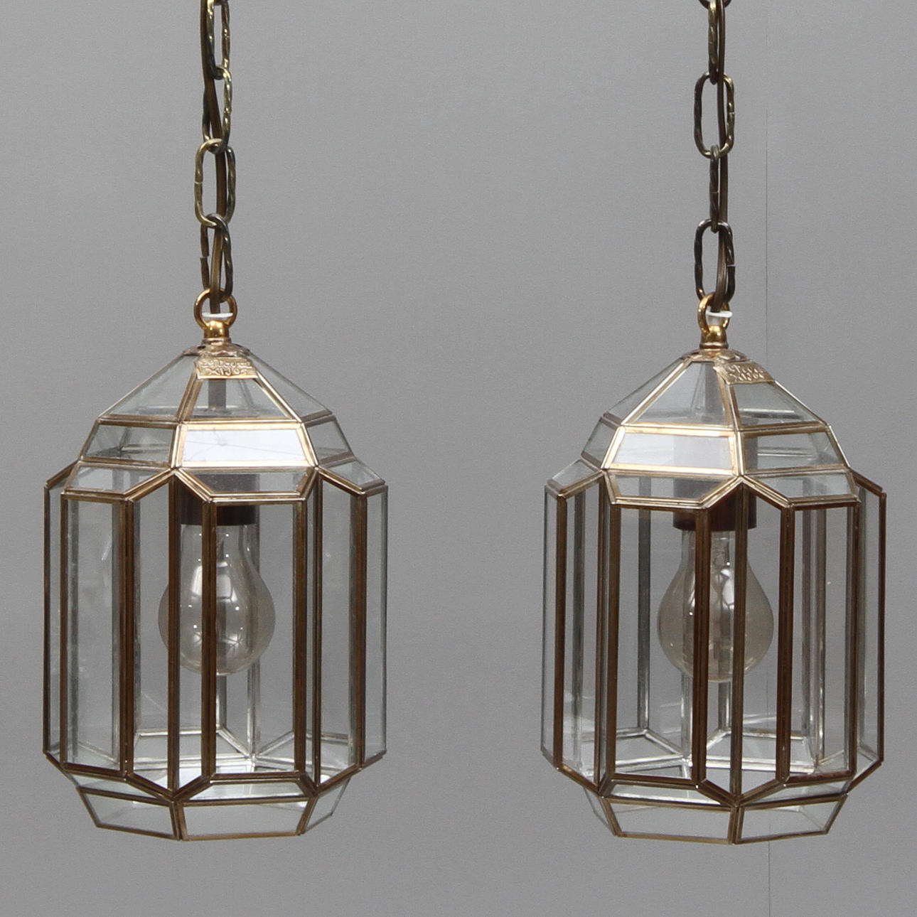 TAKLYKTOR, ett par, 1900/2000-tal.