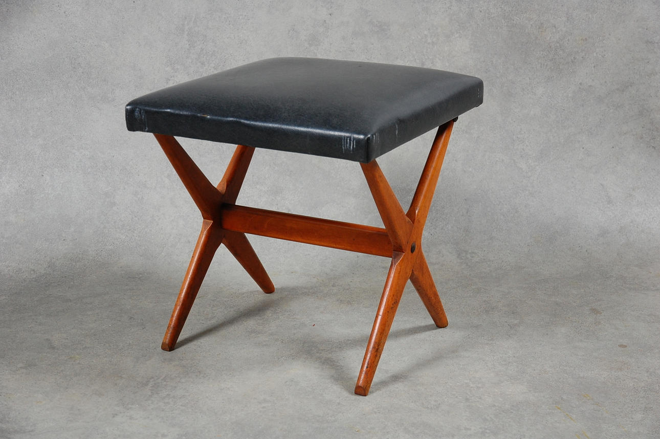 TABURETT, Götemöbler, 1950-tal.