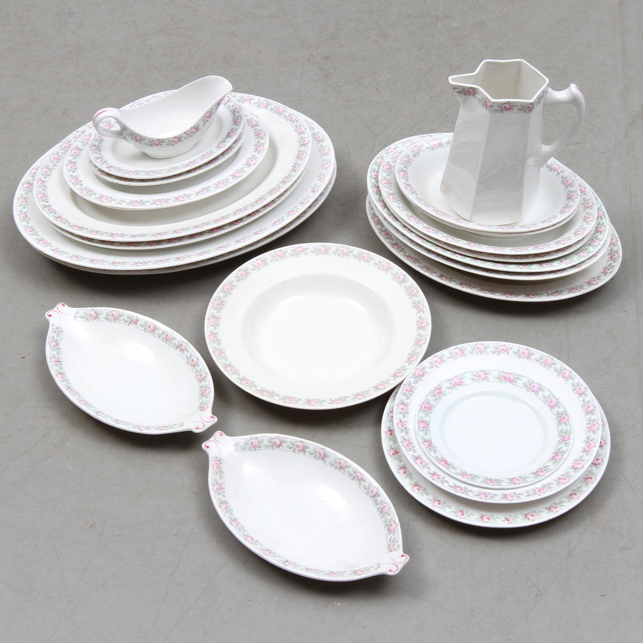 MATSERVIS, ca 100 delar, porslin, Gustavsberg.