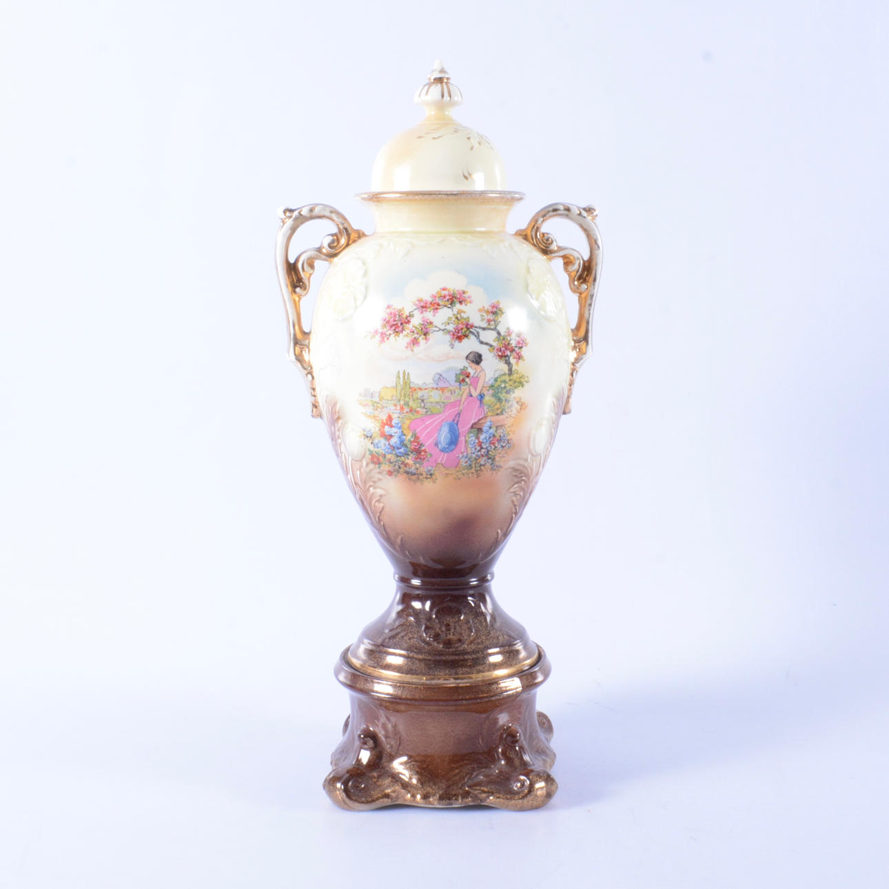 HANDLE VASE, porcelain, Falcon Ware, England.