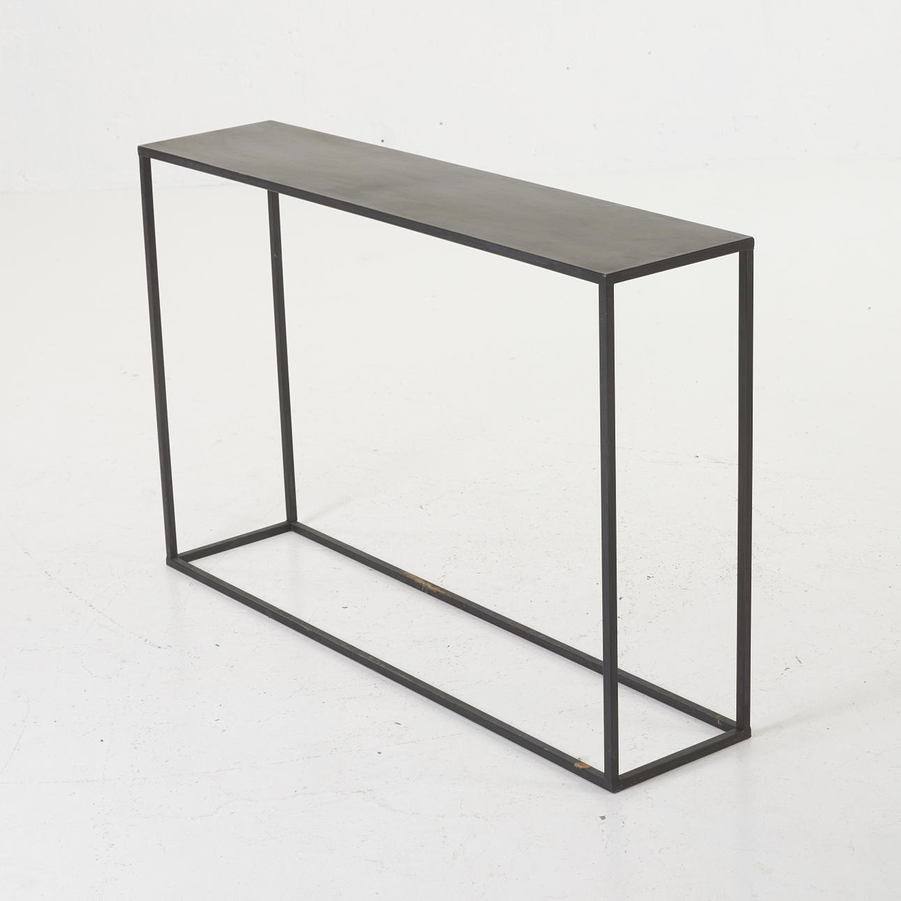 APARADOR, contemporáneo, de metal.