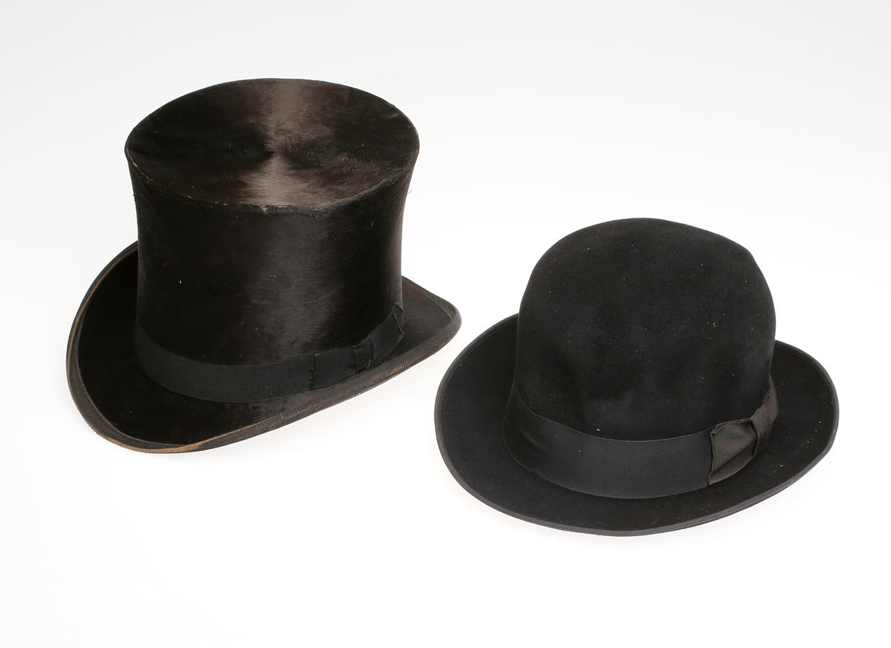 HATTAR, 2 st, tidigt 1900-tal.