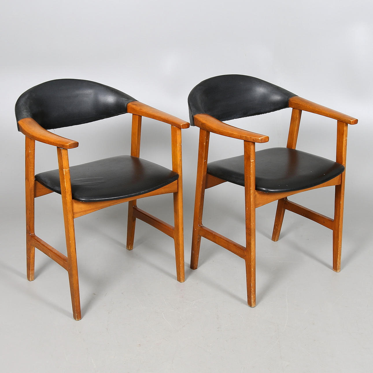 KARMSTOLAR, 1 par, troligen Erik Kirkegaard, Norge. 1950/60-tal.