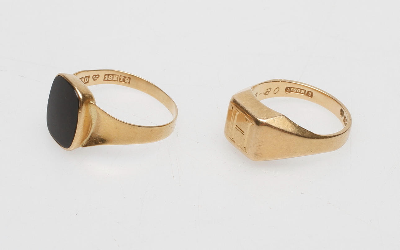 KLACKRINGAR, 2 st, 18k guld, vikt ca 6,5 gr.