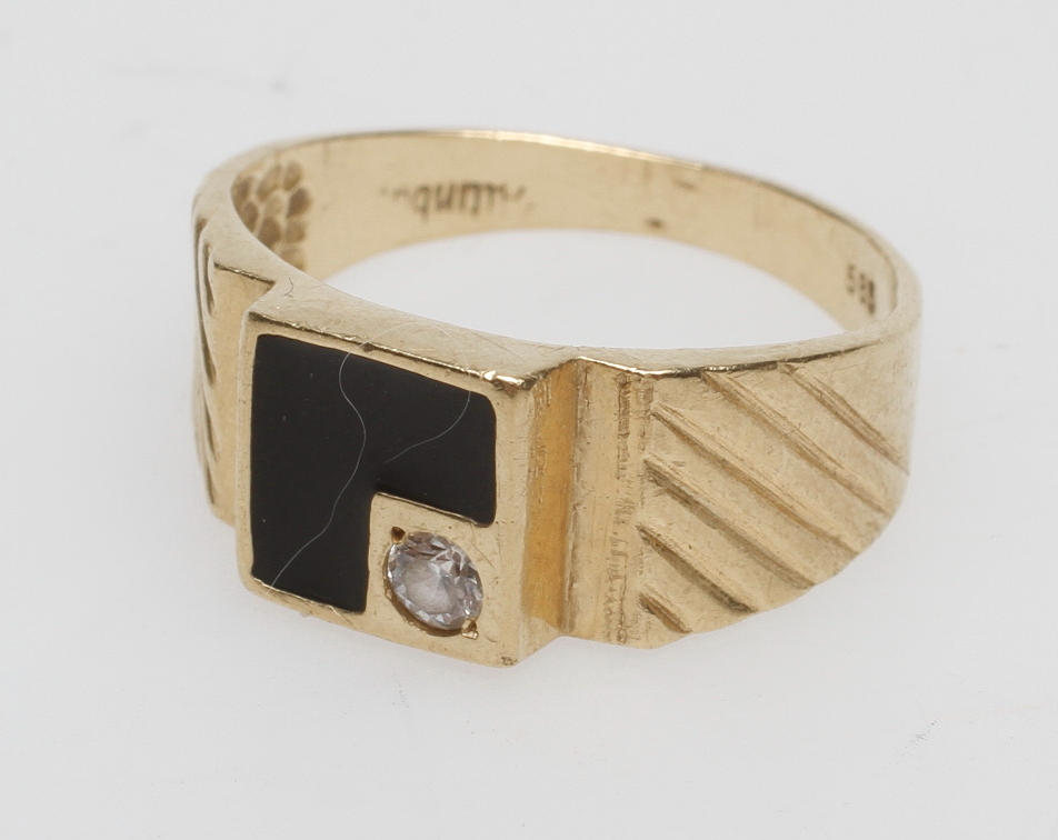 KLACKRING, 14k guld, vikt ca 4 gr.