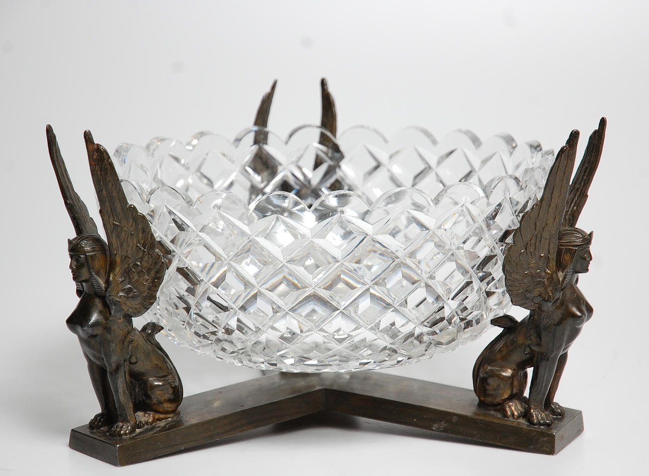 BORDSUPPSATS, empirestil, kristall med sphinxer, 1920-30-tal.