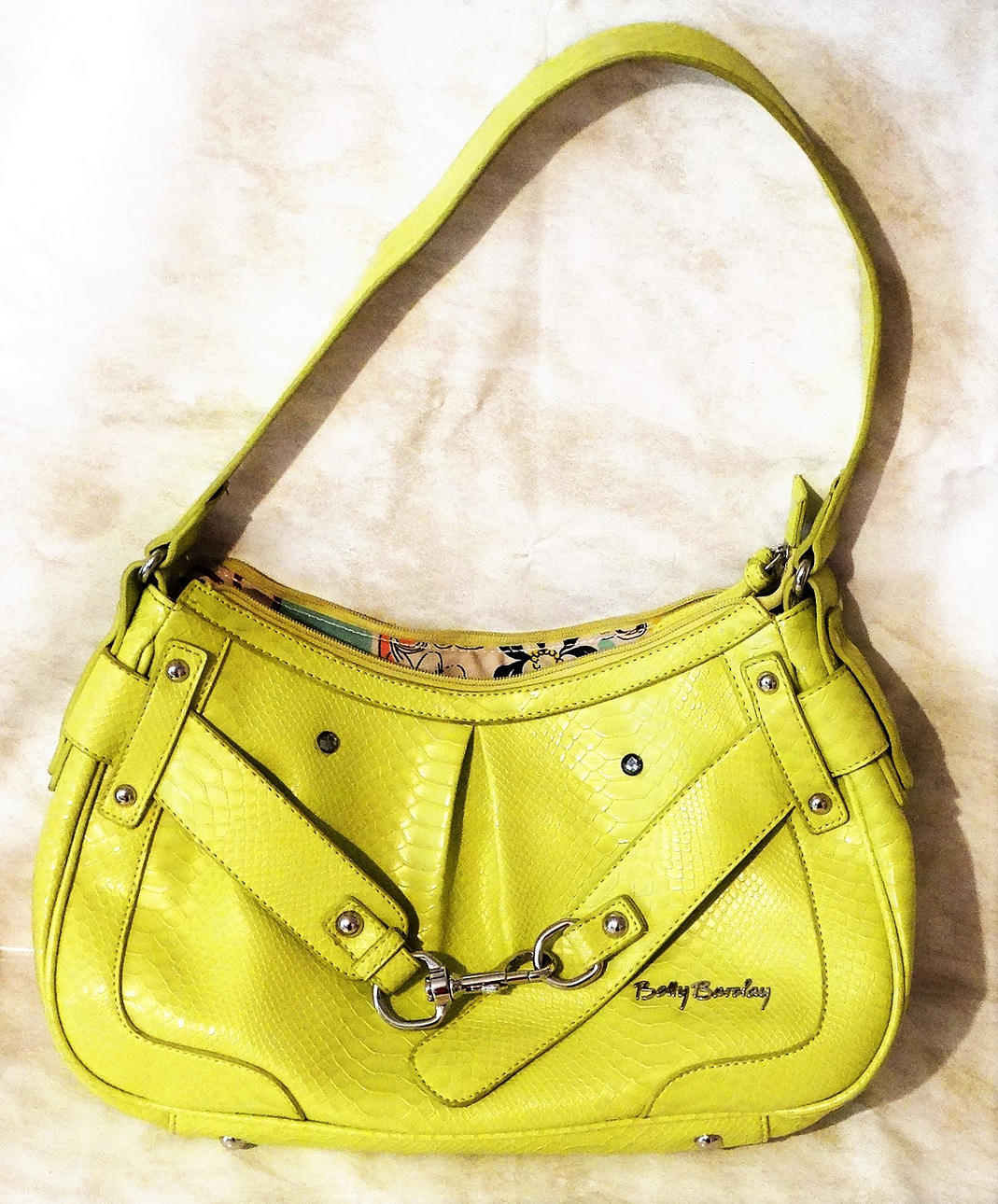 BETTY BARCLAY Handtasche, hellgrün, Vintage.