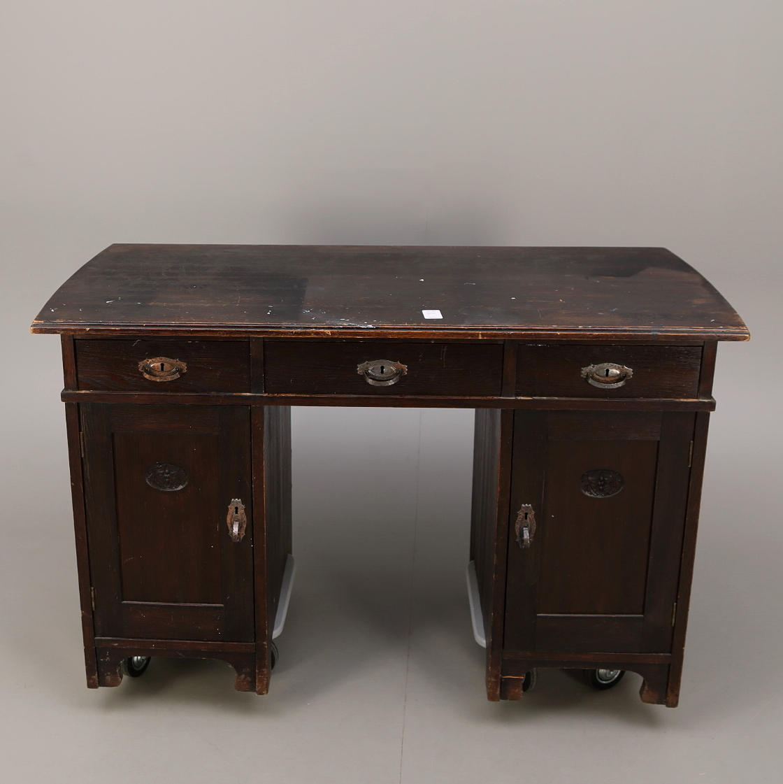 SKRIVBORD med två hurtsar, jugend, 1900-talets första hälft.