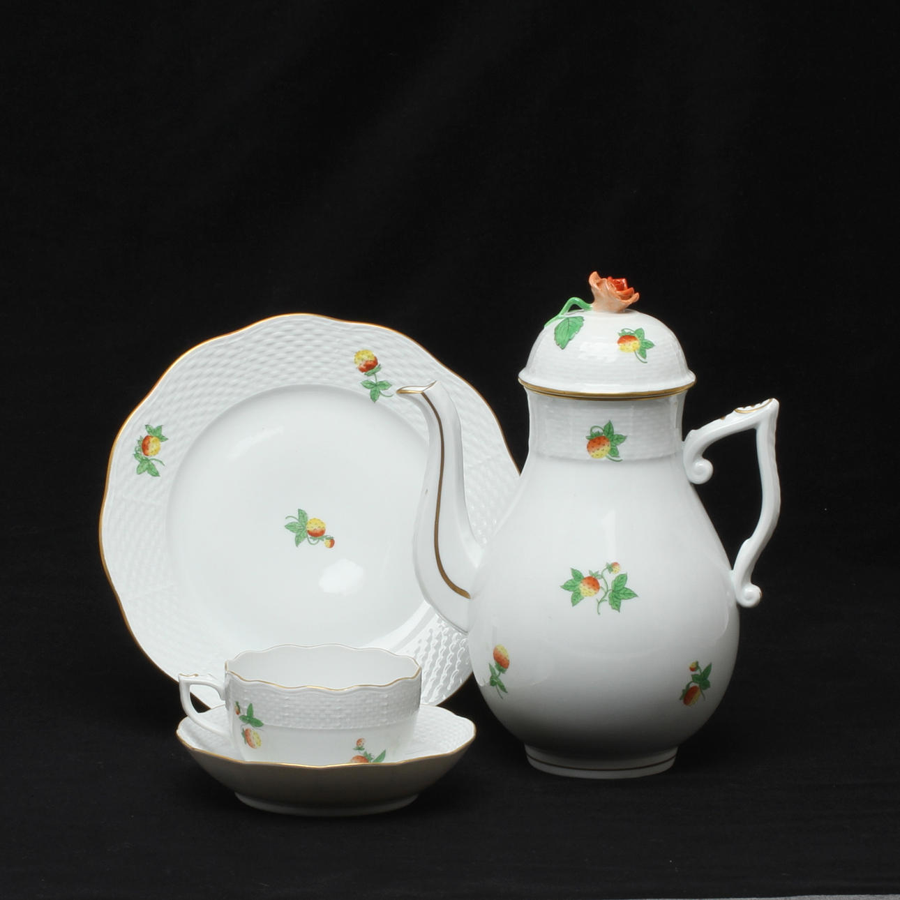 KAFFESERVISDELAR, 12 delar, porslin, märkta Herend.