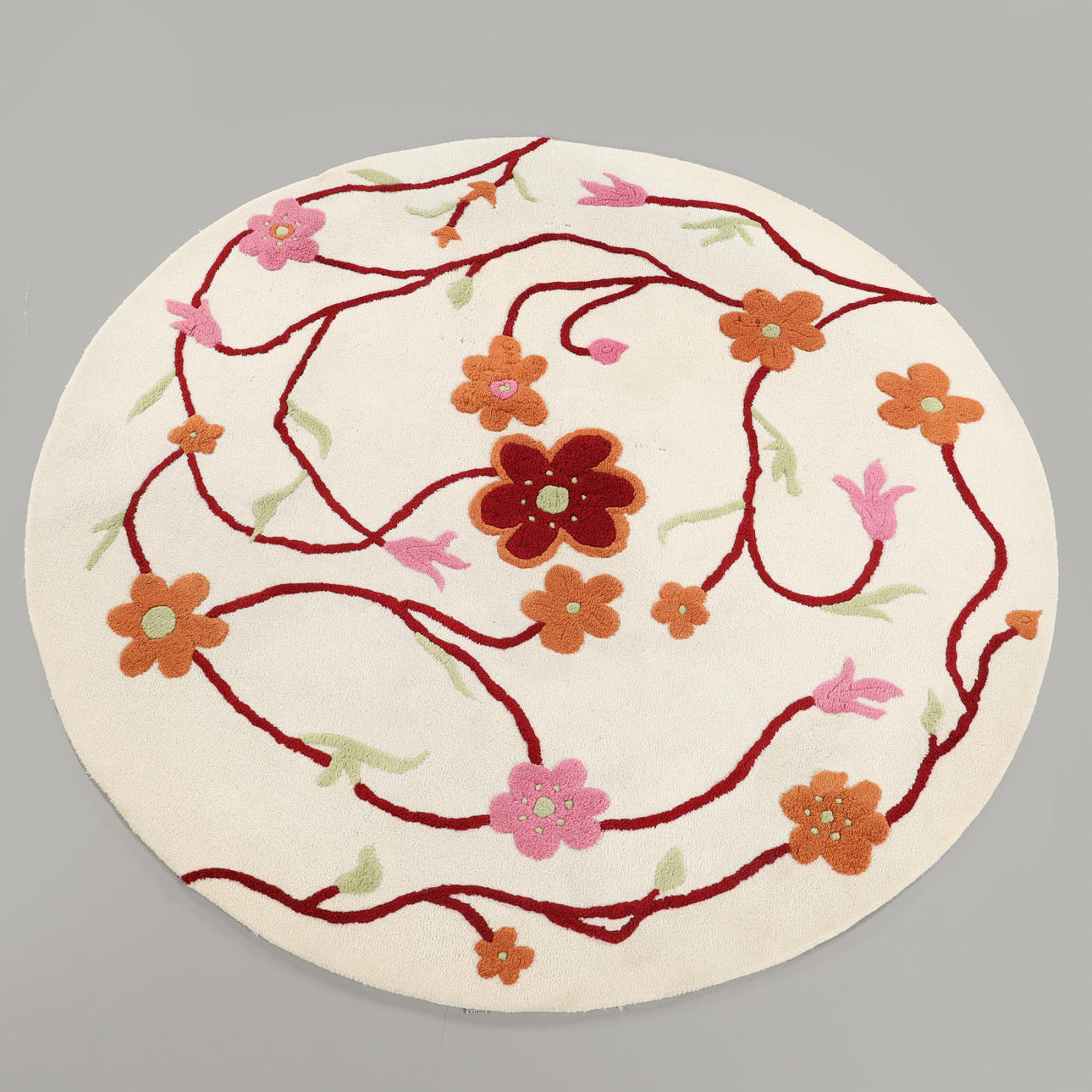 TANJA RÄSÄNEN. "Primula", carpet, Kateha, hand-tufted carpet in 100% wool, diameter approx. 220 cm.