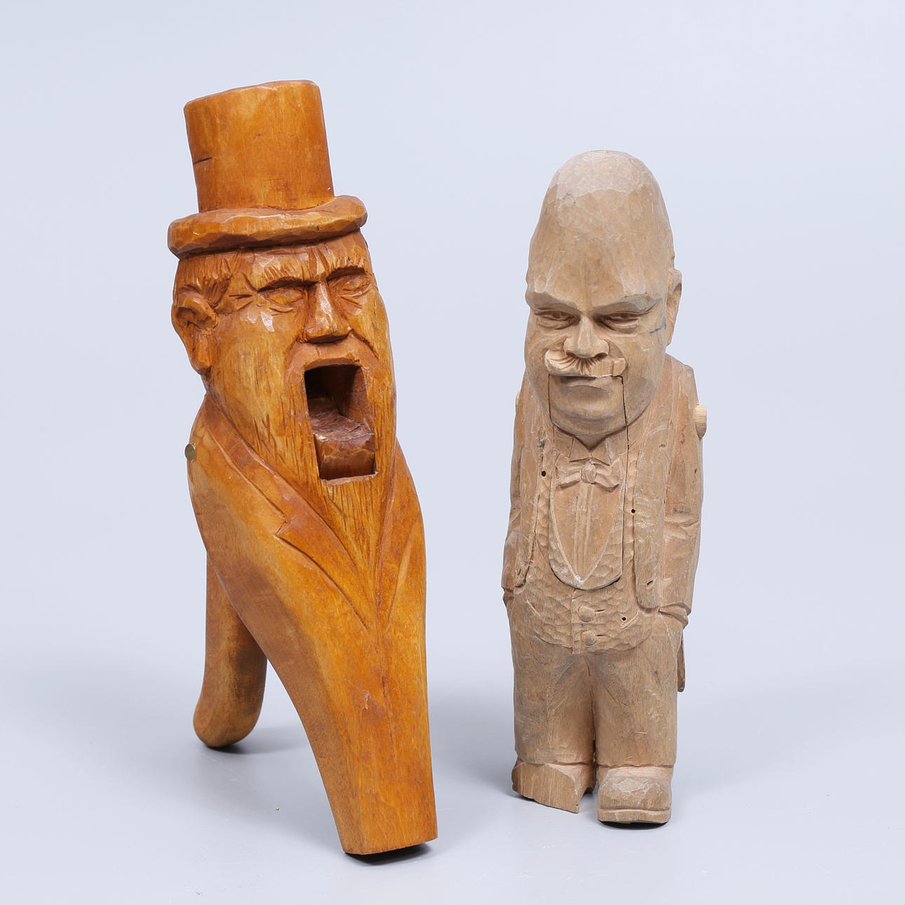 NUT BUTTONS, carved wood, old men.