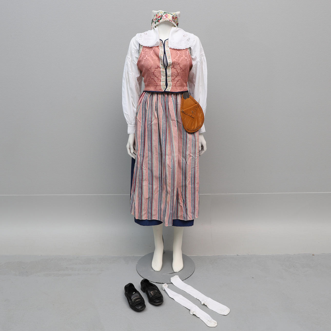 FOLK COSTUME, lady, Blekinge.