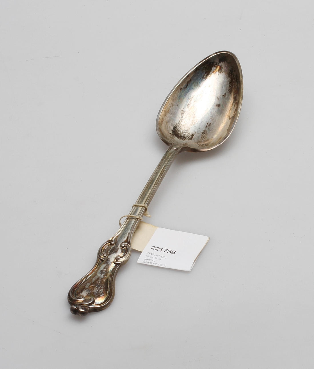 RAGUSKED, silver, Lars Larson, Göteborg 1853, vikt ca. 199 gram.