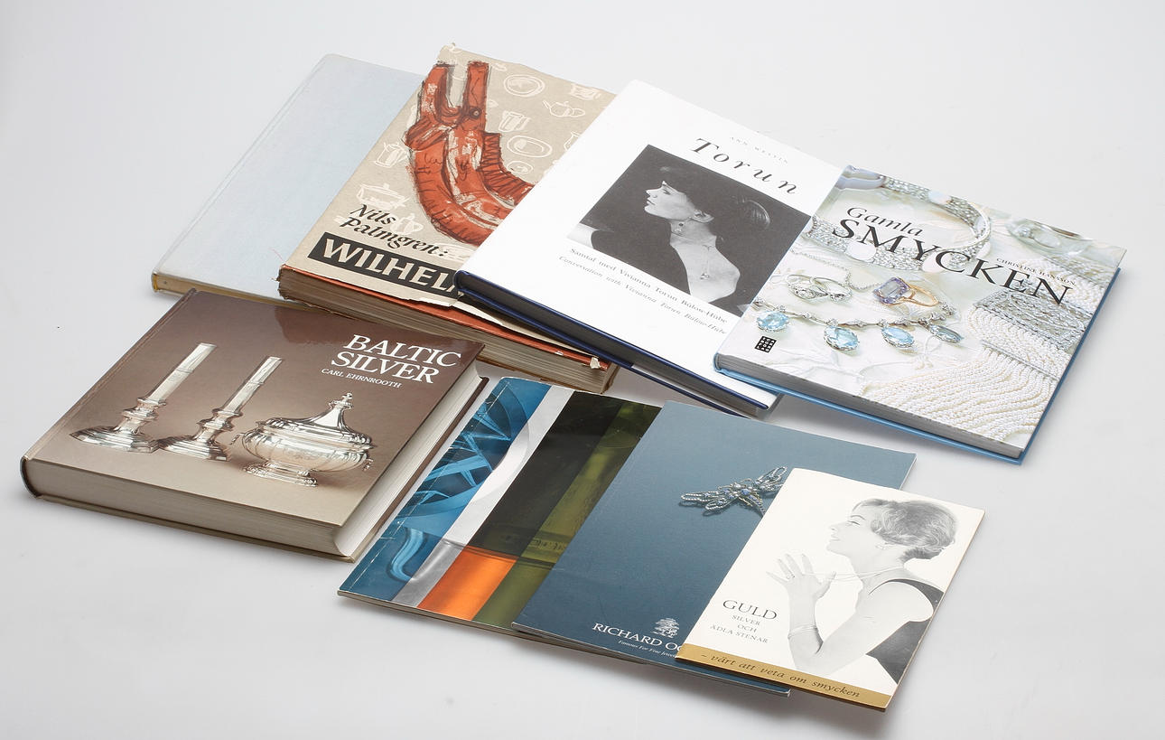 BÖCKER mm, 7 delar, silver och smycken, bland annat om Vivianna Torun Bulow-Hube.