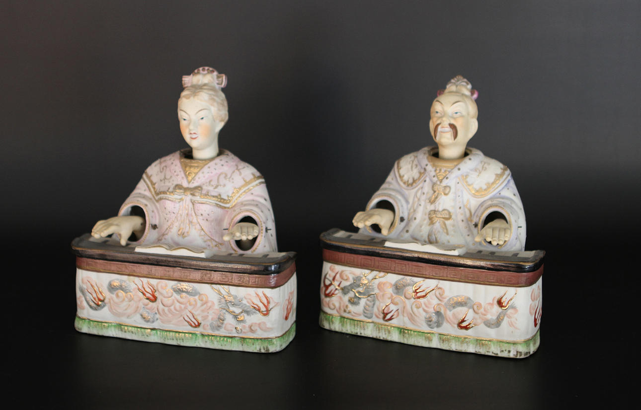 FIGURINER, 2 st, orientaliska.