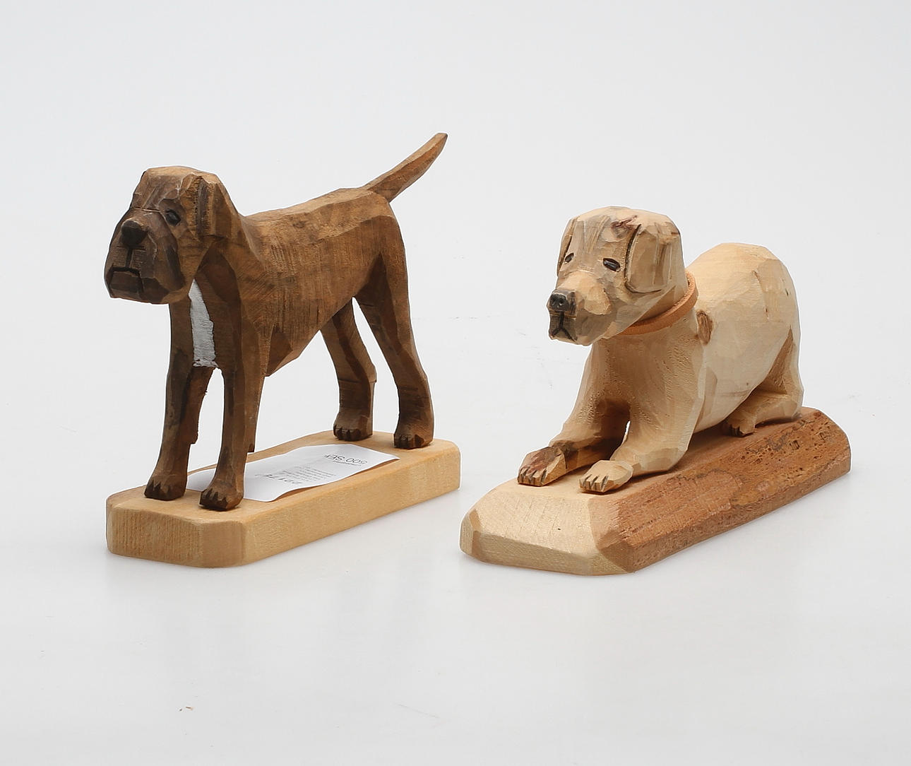 FIGURER, 2 st, snidat lindträ, Tälj Birger, Ljungsbro, signerade och daterade 97.