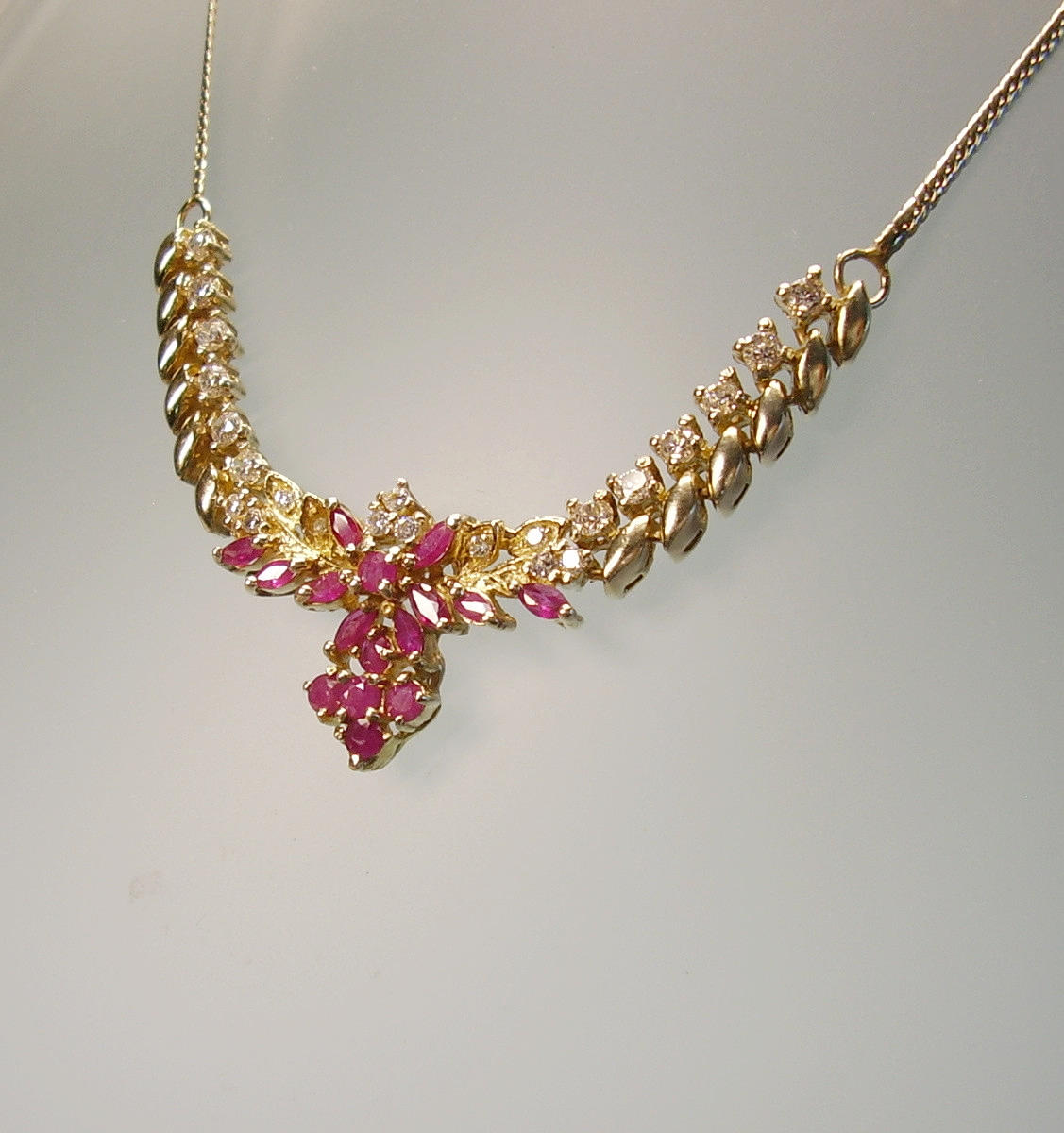 RUBY NECKLACE silver & yellow gold.