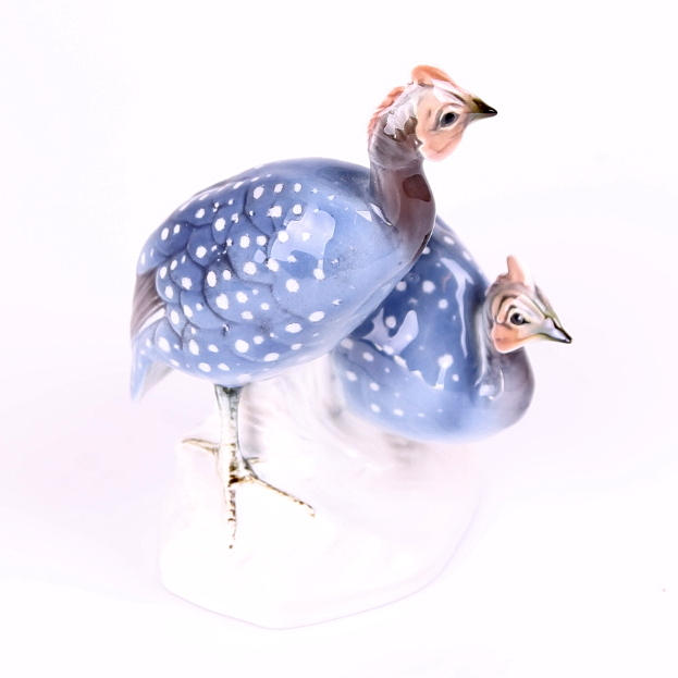 FIGURIN, porslin, pärlhöns, Rörstrand.