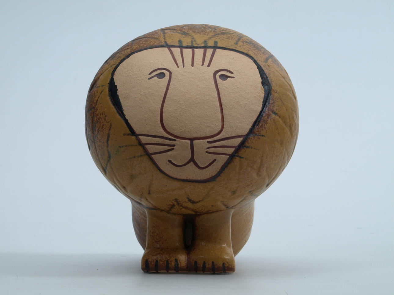 LISA LARSSSON. Figurin, stengods, Gustavsberg, signerad.