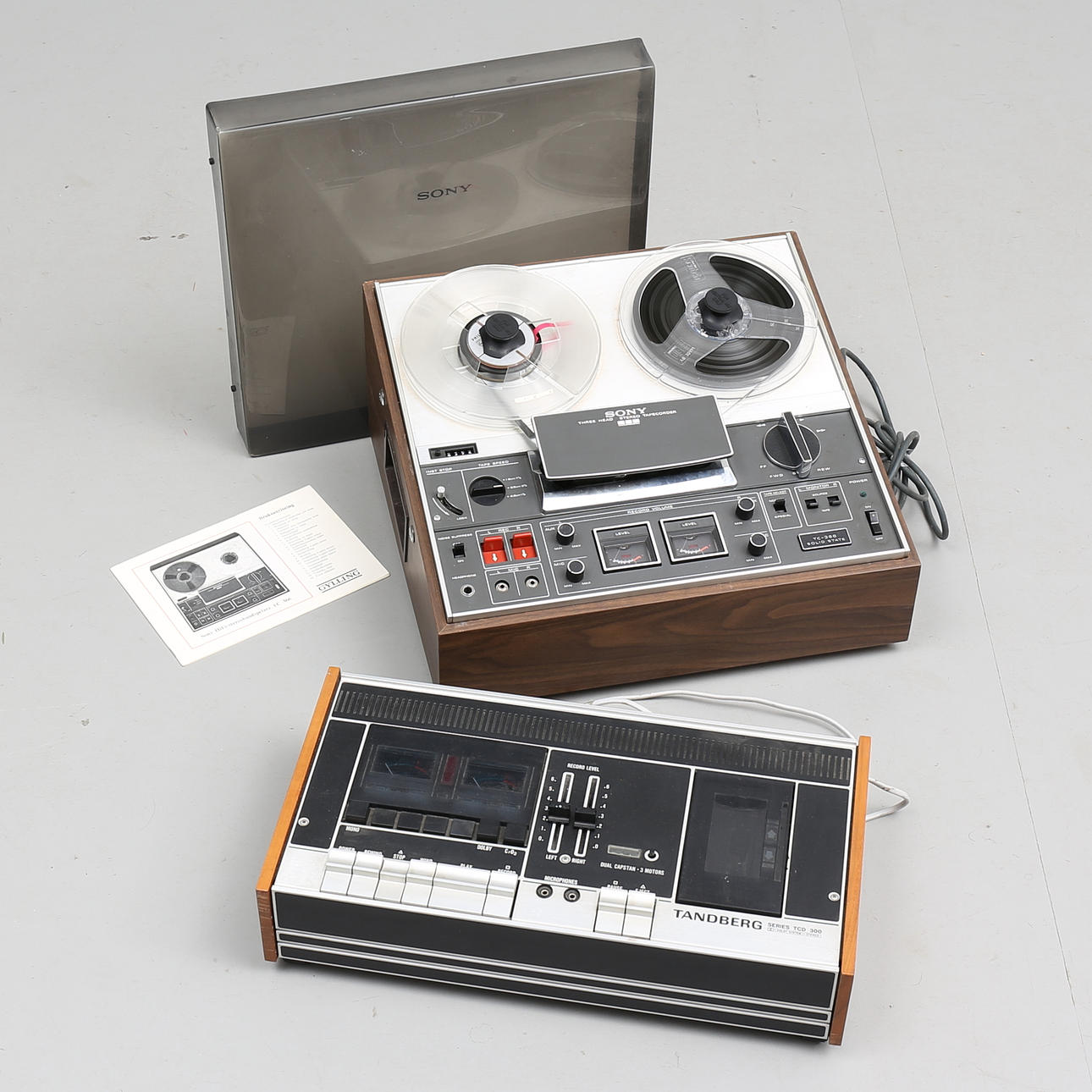 BANDSPELARE, Tandberg, samt RULLBANDSPELARE, Sony.