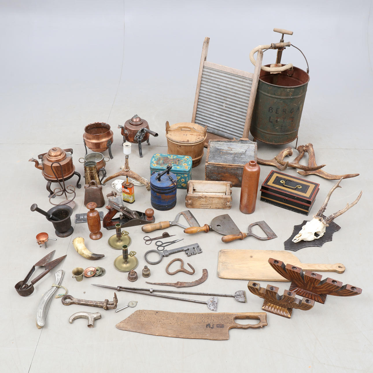 ALLMOGE, diverse redskap.