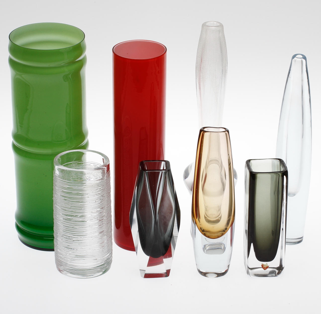 VASER, 8 delar, glas, bl.a. Bengt Orup, Strömbergshyttan och Orrefors.