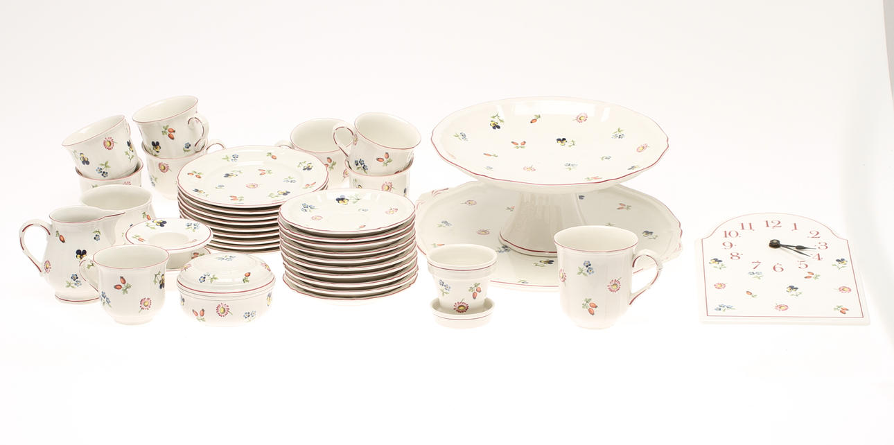 SERVISDELAR, ca 27 delar, "Petite Fleur", Villroy & Boch.