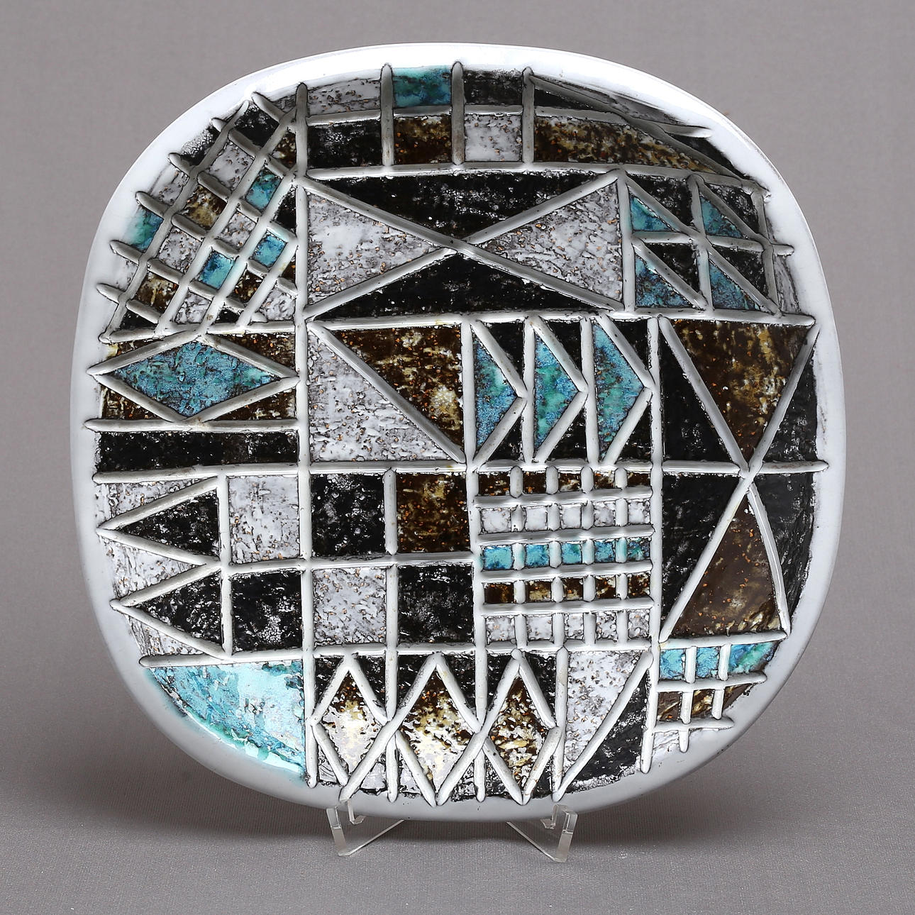 INGRID ATTERBERG. Fat, "Tri", keramik, Upsala-Ekeby. 1900-talets andra hälft.