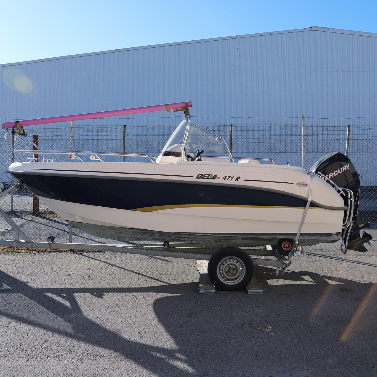 MOTORBÅT, Bella 471 R.