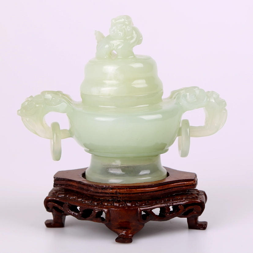 RÖKELSEKAR, jade, Kina, 1900-tal.