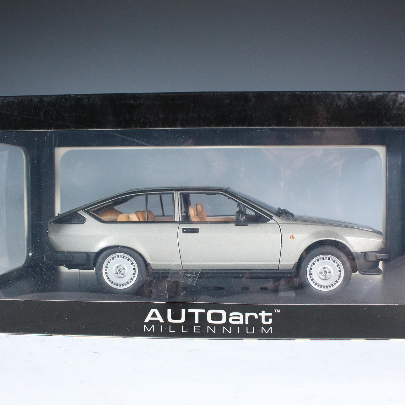 AUTOart, Millenium. 'Alfa Romeo Alfetta GTV 2.0', 1980, scale 1:18