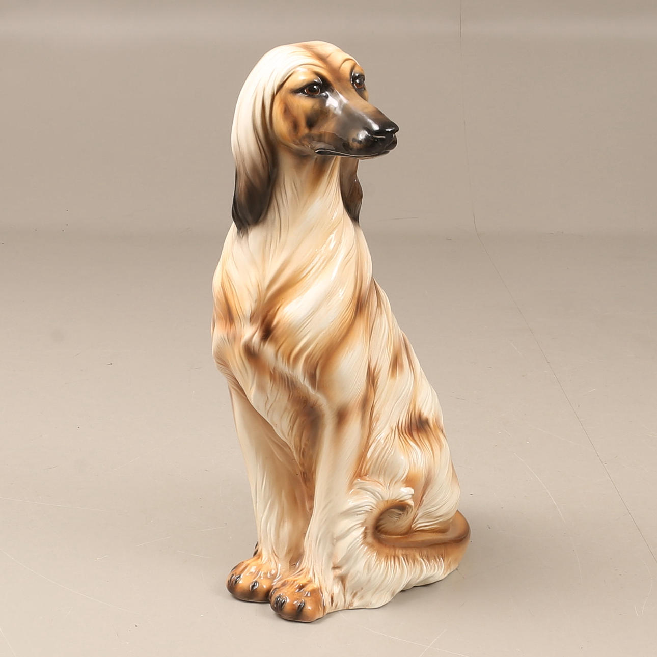 GOLVFIGURIN, porslin, hund.