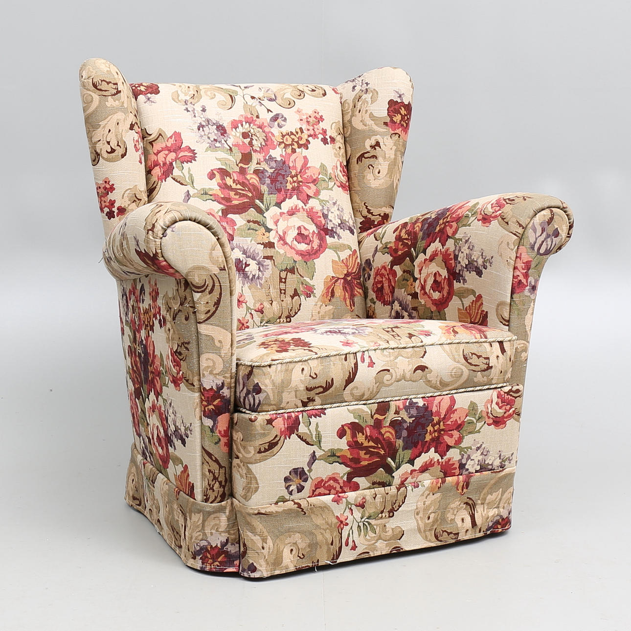 ÖRONLAPPSFÅTÖLJ, omkring 1900-talets mitt.