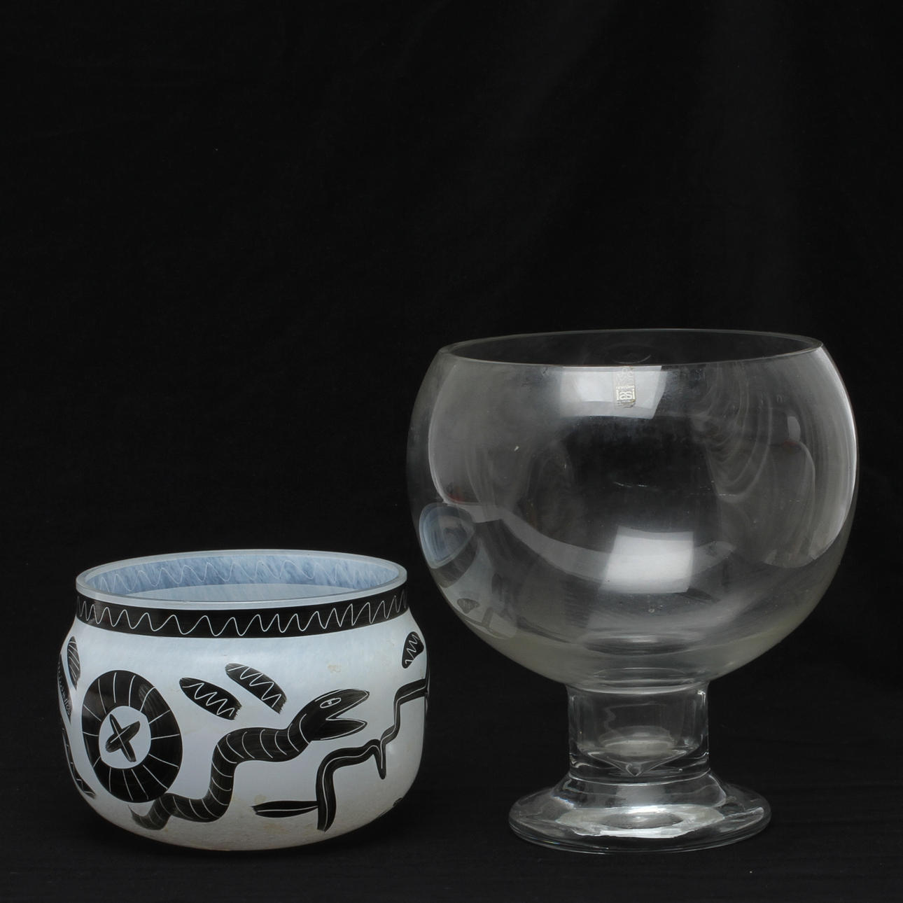 SKÅLAR, 2 st, glas, "Caramba", Ulrica Hydman-Vallien samt Riihimäen Lasi.