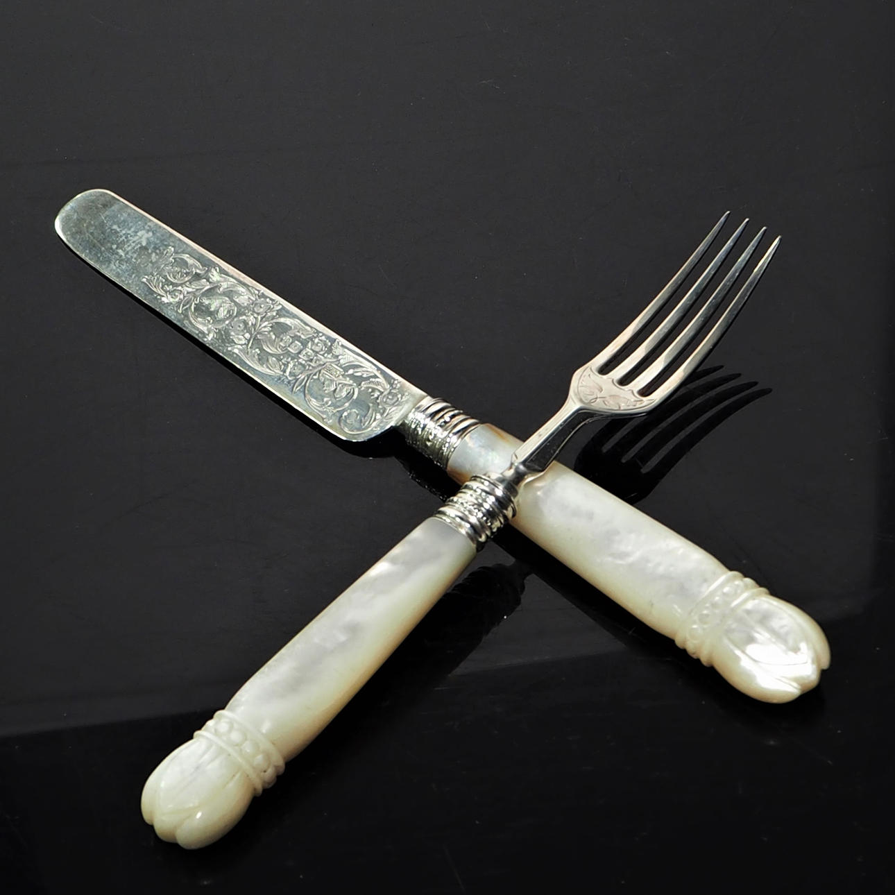 BESTECK, Silber mit Perlmuttgriff, 12 Stück, Birmingham.