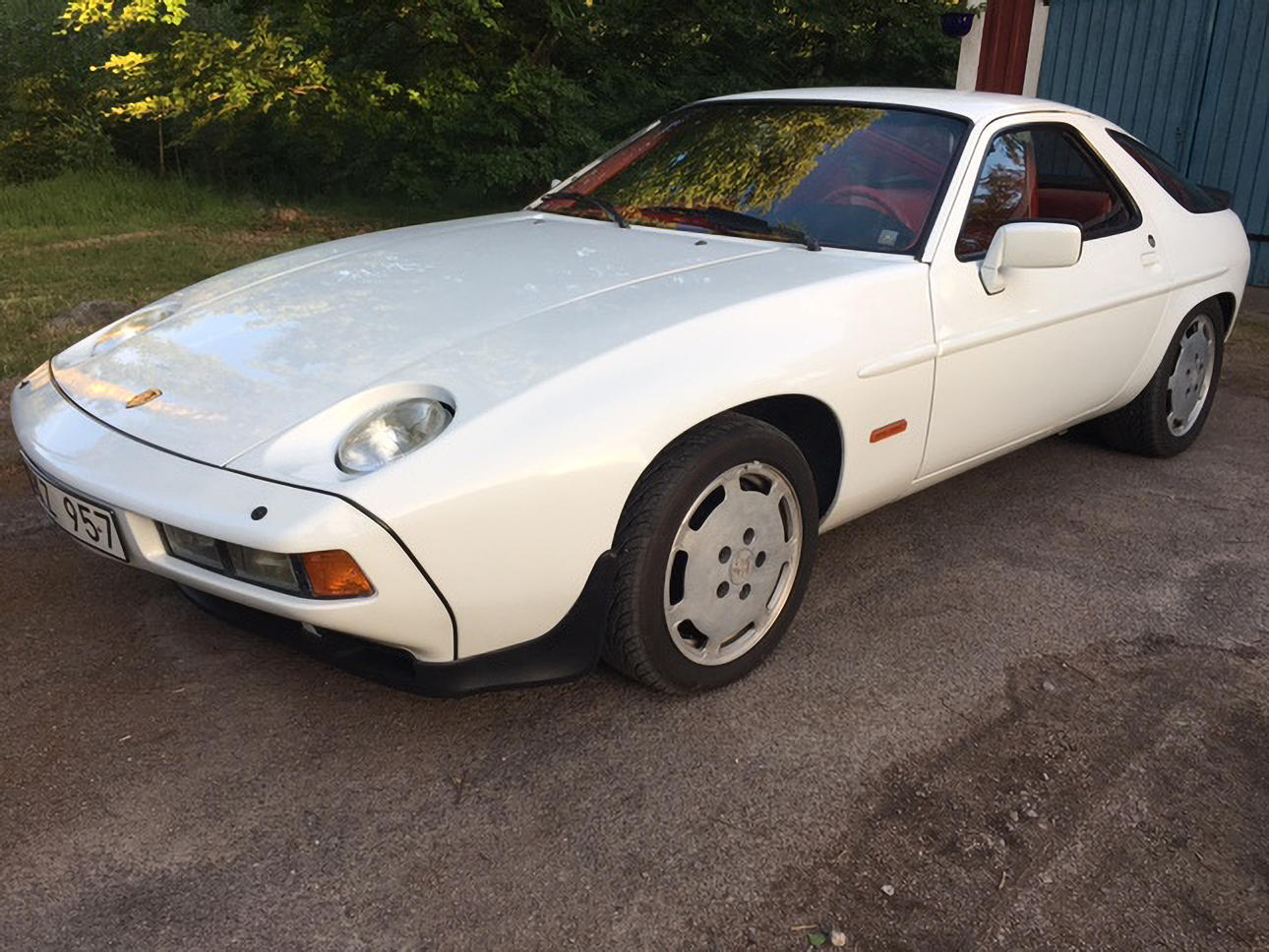 PORSCHE 928 S COU 928920. 1986.